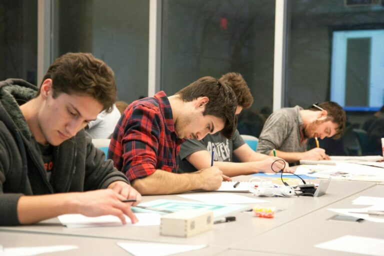 Conseguir Bolsa de Estudos para Faculdade particular